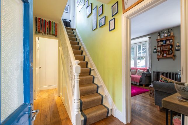 52 St. Johns Road, Redhill photo 4