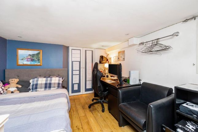 Flat for sale in The Drive, Hove, East Sussex