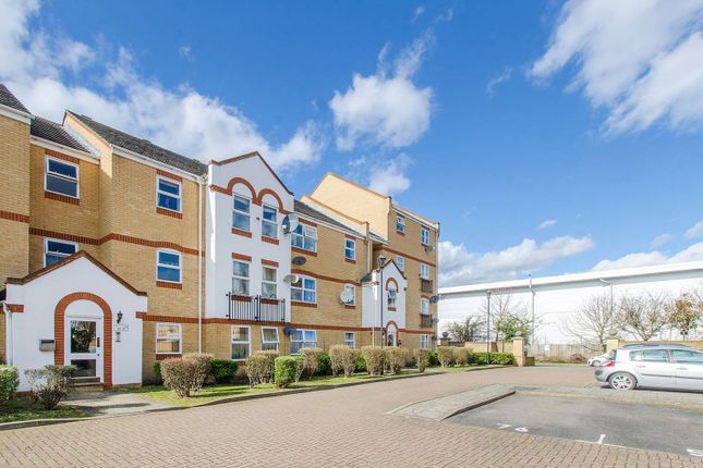 Thumbnail Flat to rent in Aaron Hill Road, Beckton, London