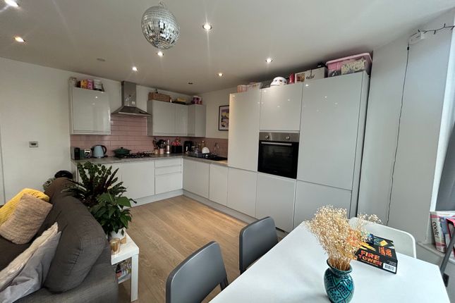 Flat 4 72, Richmond Road, Cardiff photo 3