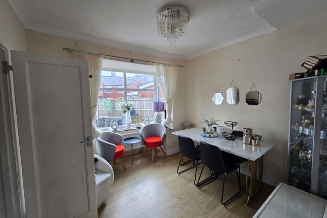 6 Jubilee Terrace, Manchester photo 4