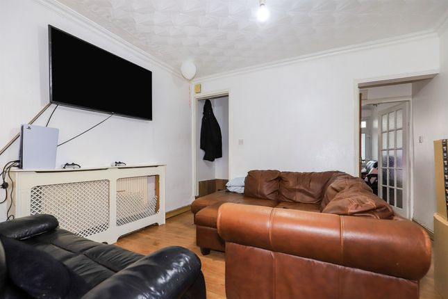 62, Bamford Road, Wolverhampton photo 4