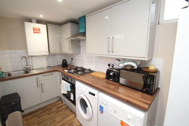 Room 4, 269 St. Agnells Lane, Hemel Hempstead photo 4