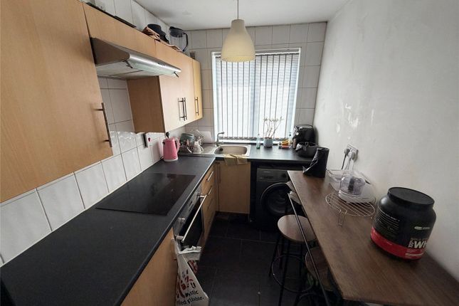 Flat D, 827, Warwick Road, West Midlands photo 2