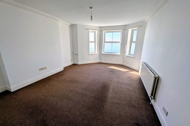 Flat 8, 2-3,, Priory Gardens, Kent photo 5