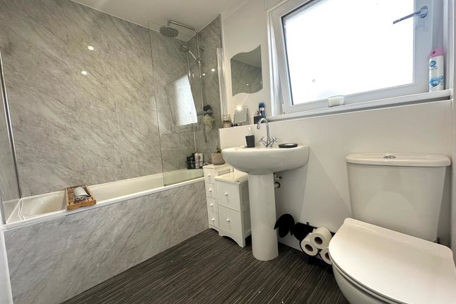 Stonehouse photo 5
