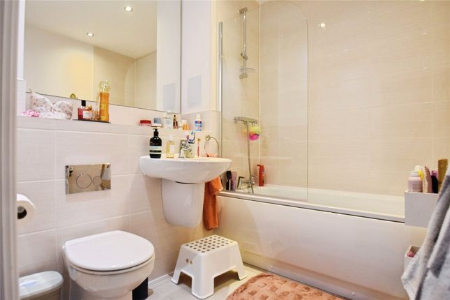 Dalton House, Barking photo 3