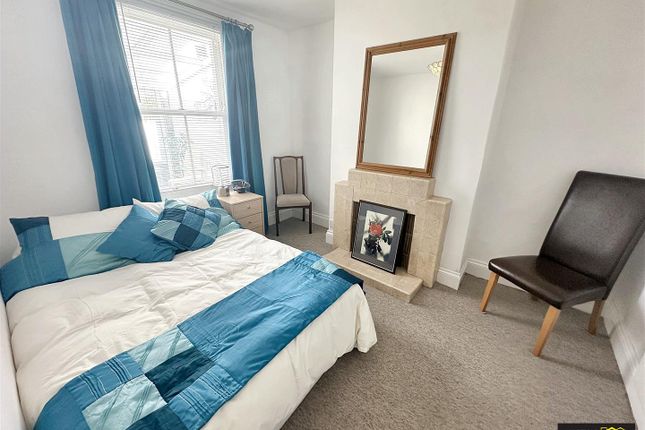18, Hardwick Street, Weymouth photo 3