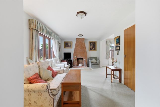 18, Avon Way, London photo 4
