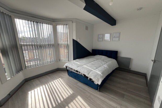 Room to rent in Rochester Street, Chatham
