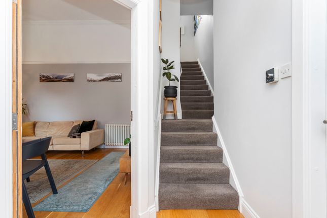 25, The Steils Greenbank, Edinburgh photo 2