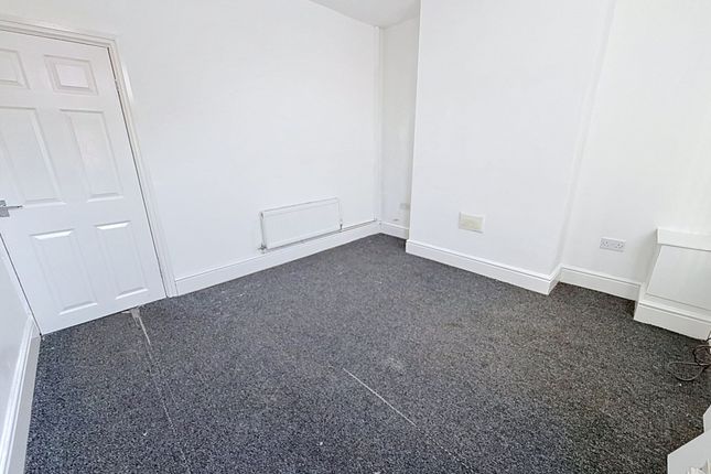 7 Collinson Road, Stoke-On-Trent photo 2