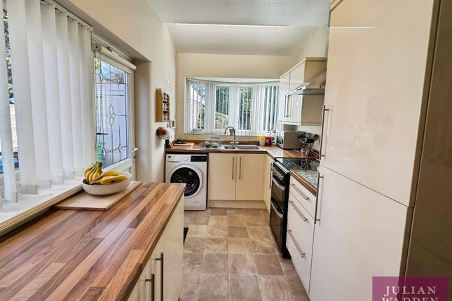 93, Burnside Drive, Manchester photo 2