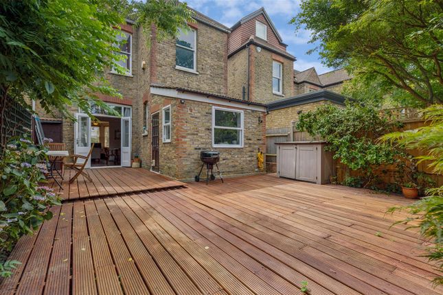 60, Burnaby Gardens, London photo 4
