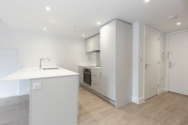 29 Riverside Court, 9, West Way, Botley photo 3