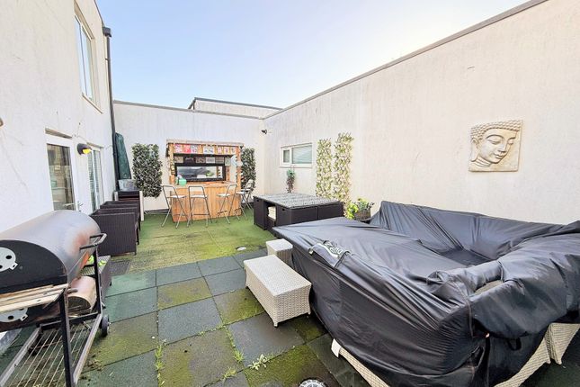 Flat 2, 16, Stone Street, Brighton photo 4
