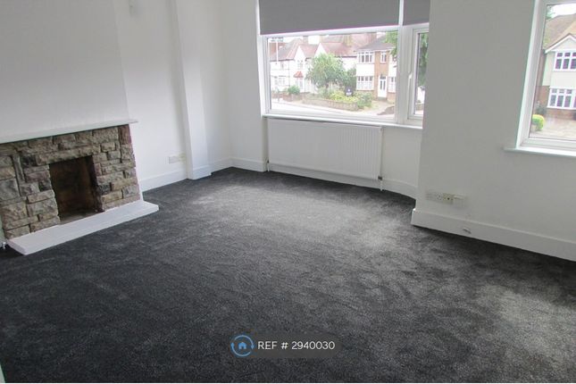 A Upper Brentwood Road, Romford photo 2