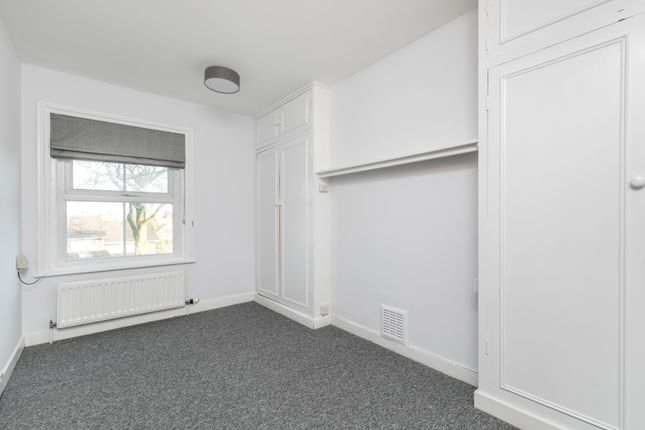 Flat to rent in Cheriton Road, Winchester