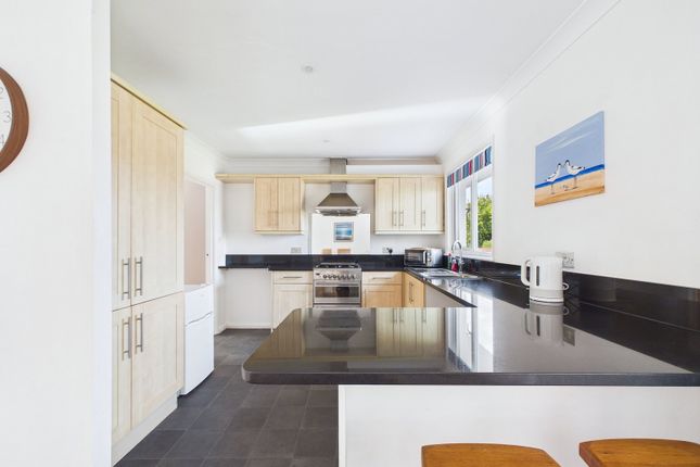 8, Kings Rydon Close, Totnes photo 2