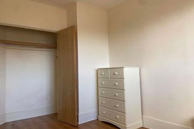 Flat for sale in Festival Court, Holly Street, London