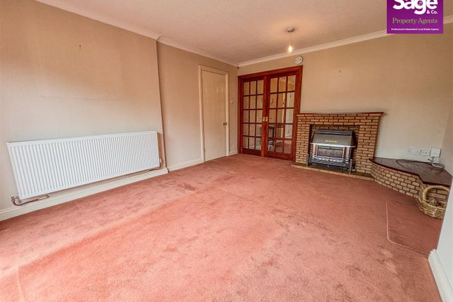 5, Presteigne Walk, Cwmbran photo 5