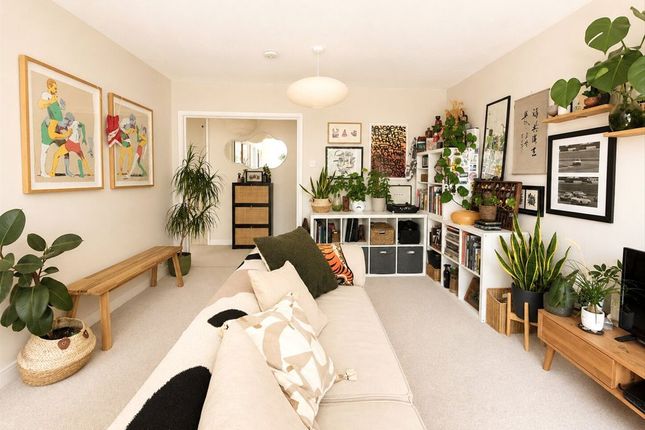 Flat 6, Westways, 43, Hamilton Road, London photo 4