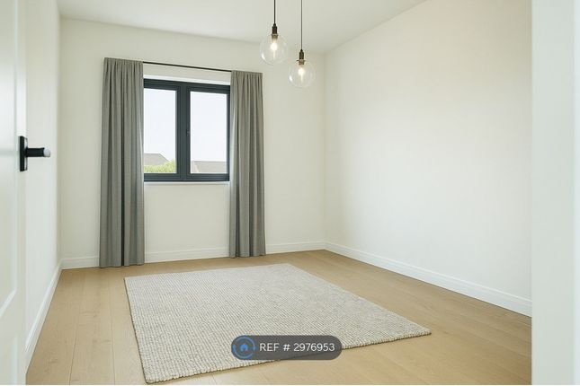 Flat  Chadwick, Woodlands Village Manygates Lane, Wakefield photo 4