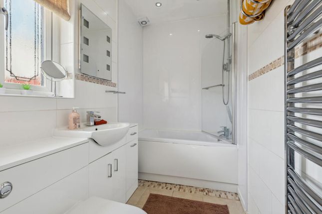 8, Darley Road, Hitchin photo 4