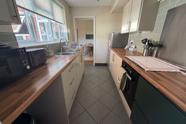 142 Bridge End Road, Grantham photo 4