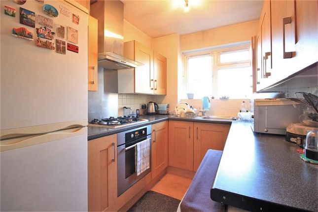 77, Ringway, Southall photo 5