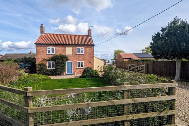 Thumbnail Cottage for sale in Grassthorpe Road, Normanton-On-Trent, Newark