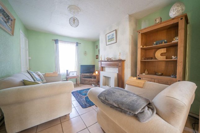 Chickerell Road, Weymouth photo 3