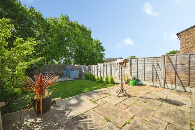 108, Cavell Road, Waltham Cross photo 3