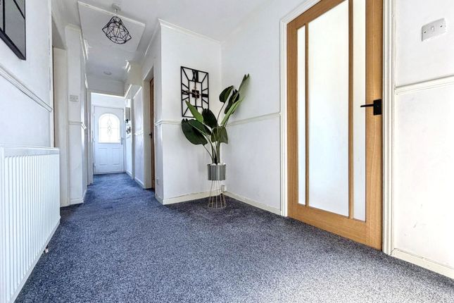 23, Hertford Crescent, Houghton Le Spring photo 4