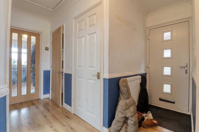 24, Jaywick Lane, Clacton on Sea photo 5