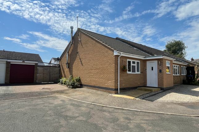 Thumbnail Bungalow for sale in Kestrel Close, Broughton Astley, Leicester