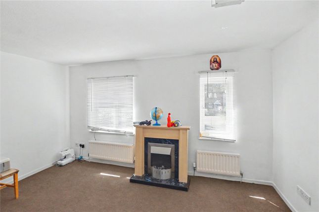 39, Wesley Close, Somerset photo 4