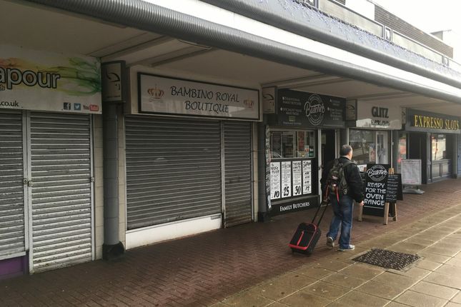 Retail premises to let in Grange Road, Jarrow