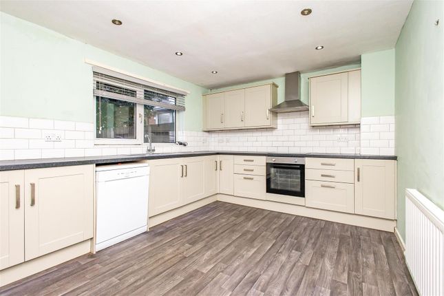 Martinfield Road, Preston photo 3