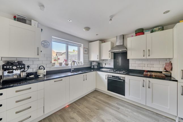Hallam Close, Midsomer Norton photo 3