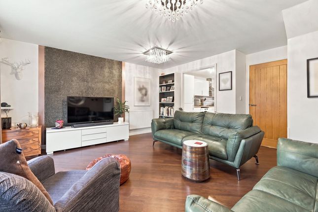Elms Court, Westcliff-on-sea photo 4