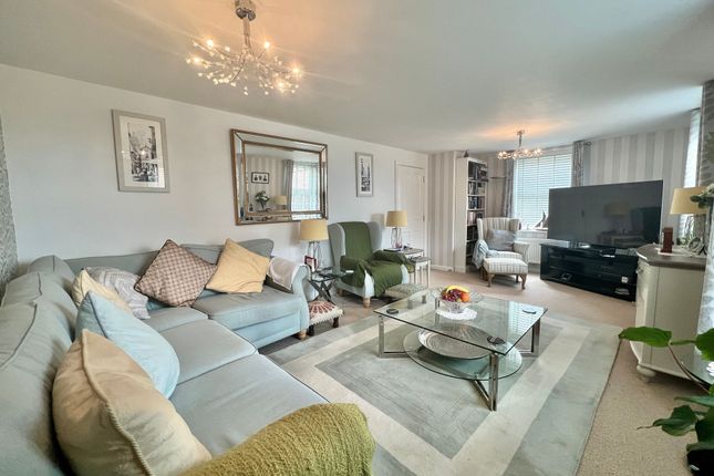 3 Knaresborough Drive, Grantham photo 3