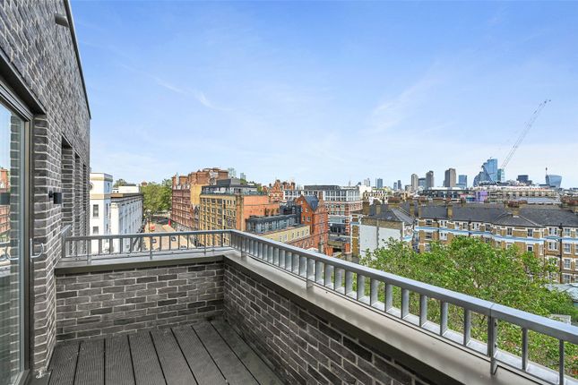 Flat for sale in Mount Pleasant, London