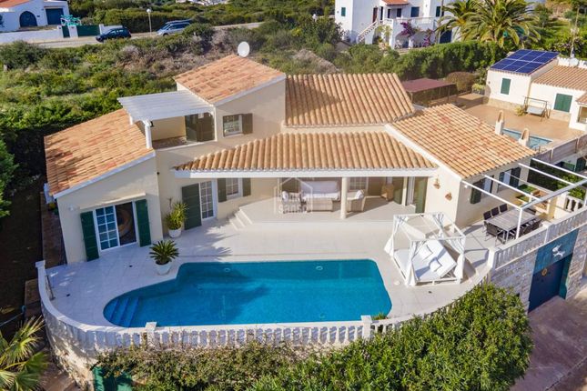 Thumbnail Villa for sale in Cala Llonga, Cala Llonga, Menorca, Spain