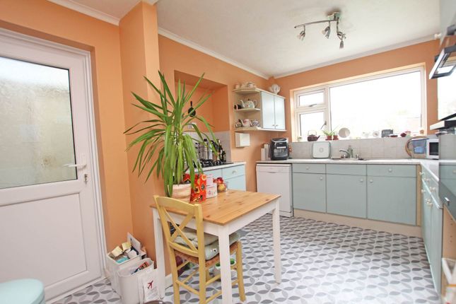 6, Branston Road, Eastbourne photo 3