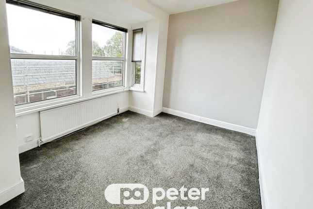 69b, NEWPORT photo 5