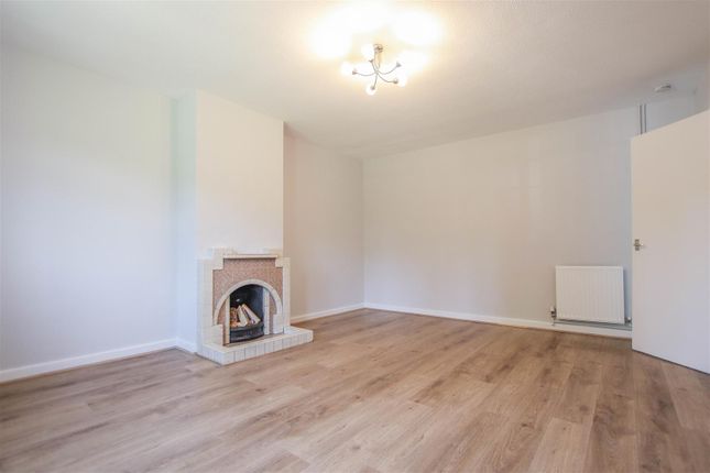 66, Birch Green, Hertford photo 4