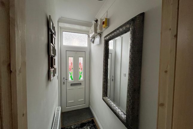 92, West Street, Bargoed photo 2
