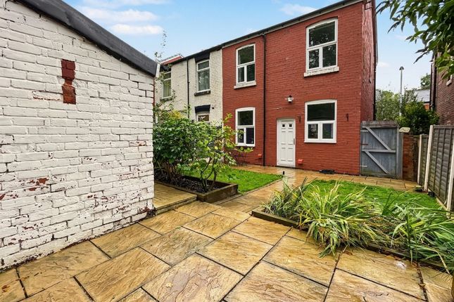 5 Whiston Road, Manchester photo 4