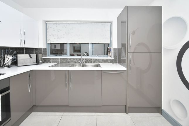 Large Kitchen